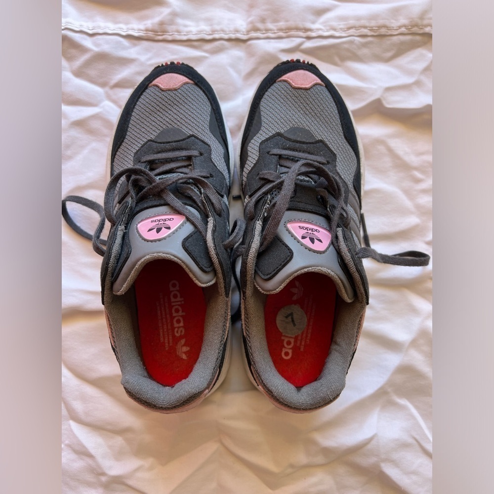 Adidas Mens Yung 96 F35274 Gray Black Pink Running Shoes Sneakers Size 7